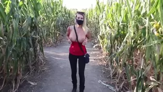 Blond flashes in public corn maze then takes a load to her face - SELF PERSPECTIVE, Amateurs Lovers