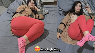 Persian slut سکس خودم و دوست دخترم ریحانه کصشو دوست داشتم ازبس که خیس بود