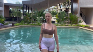 Wow! Whore with a Huge Bum Gets Wet in the Pool and Likes It - Lola Fans 4K